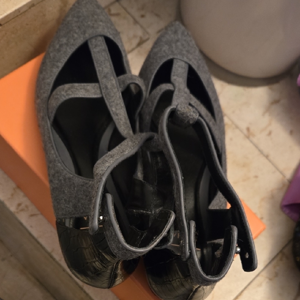 Aldo Gray Comfort Flats with Black Toe Detail | Women’s Shoes